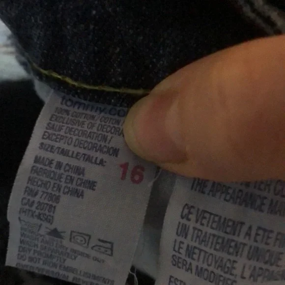 Tommy Hilfiger Jeans - Picture 9 of 9